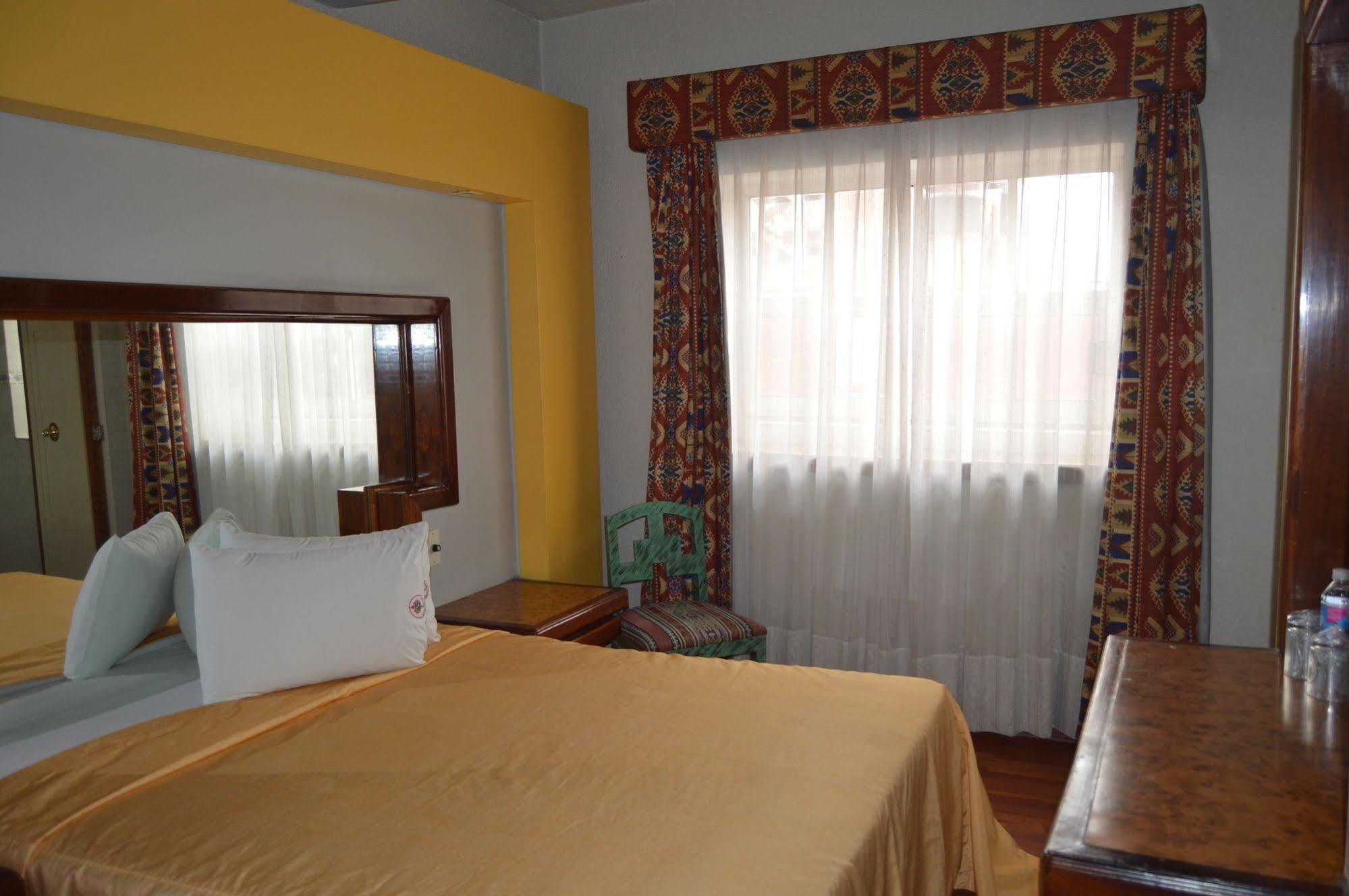 Hotel Mina Mexico-stad Buitenkant foto